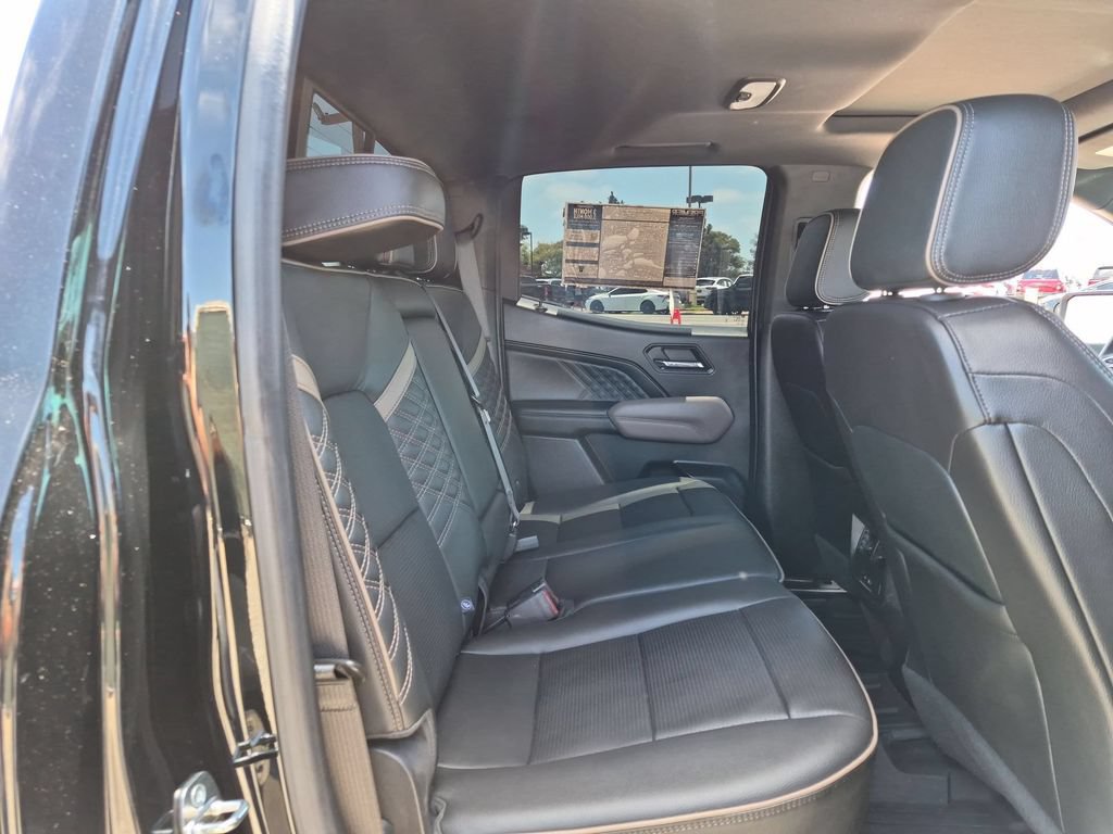 Certified 2023 GMC Canyon Denali w/ Denali Black Edition AWD/4WD image 29