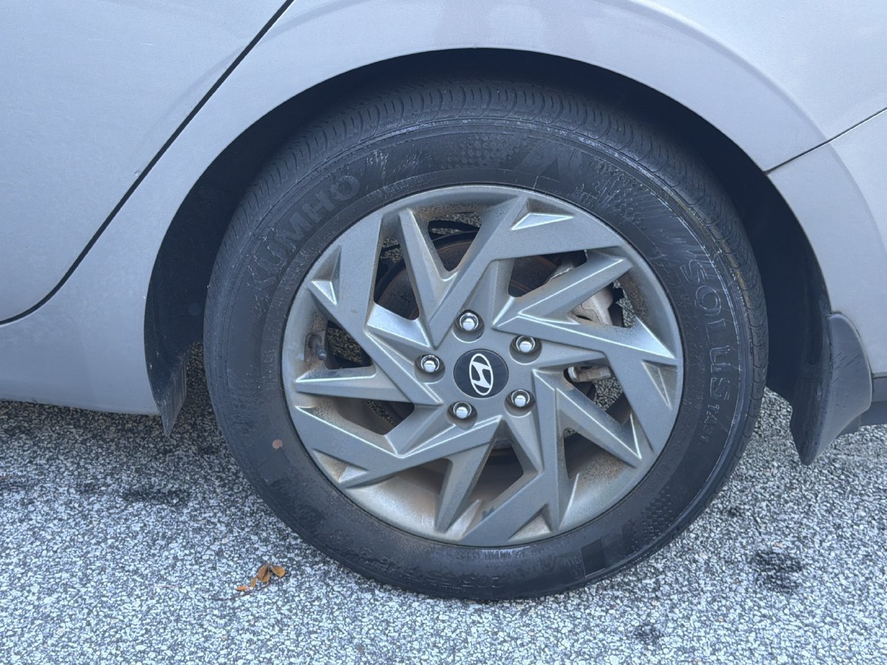 Used 2024 Hyundai Elantra SEL FWD image 32