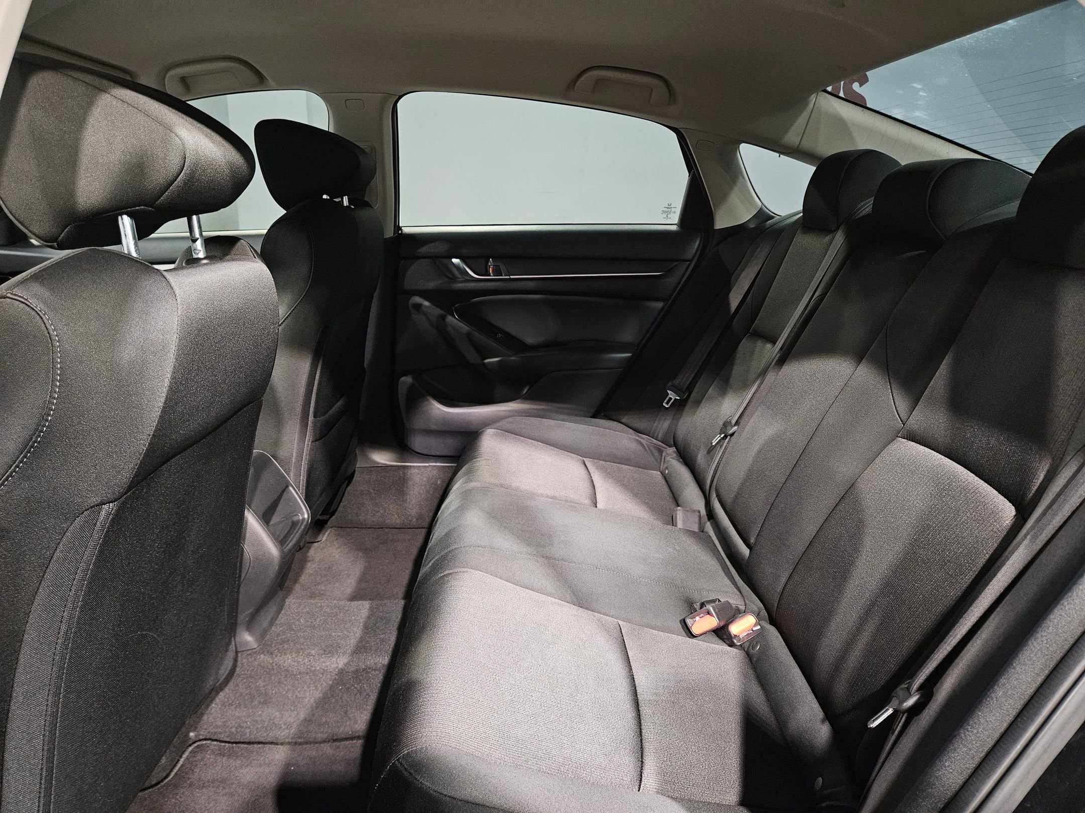 Used 2018 Honda Accord LX image 34