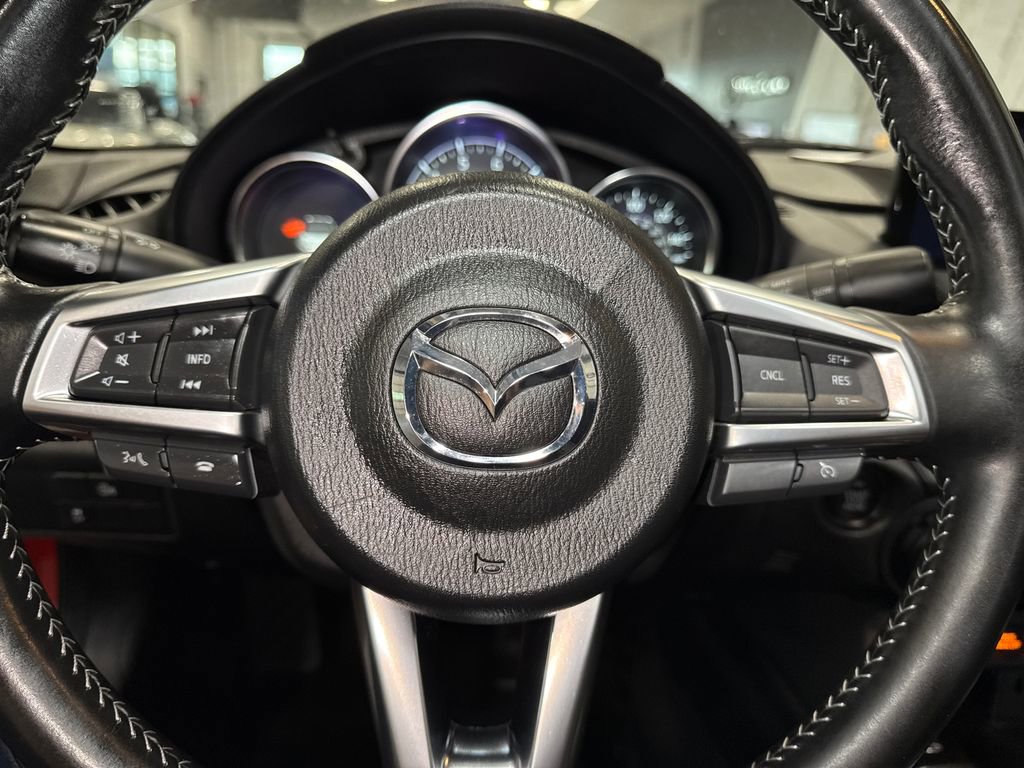 Used 2024 MAZDA MX-5 Miata Sport RWD image 16