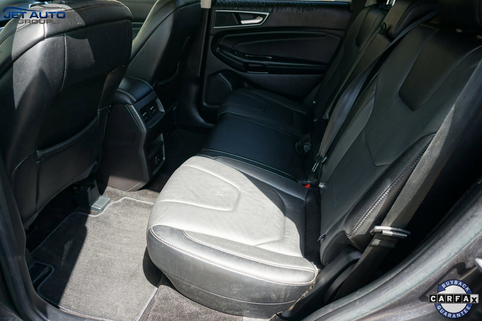 Used 2018 Ford Edge Titanium image 21