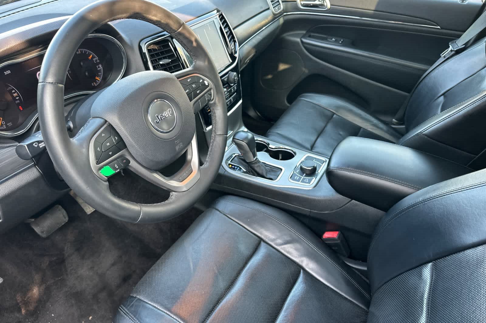 Used 2019 Jeep Grand Cherokee Limited w/ Luxury Group II image 11