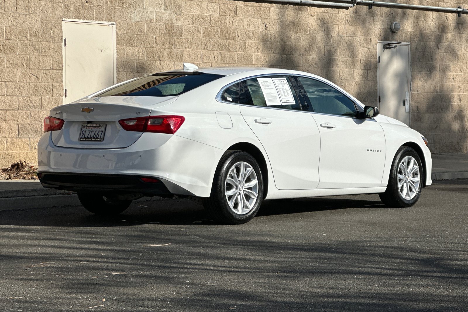 Used 2024 Chevrolet Malibu LT FWD image 3