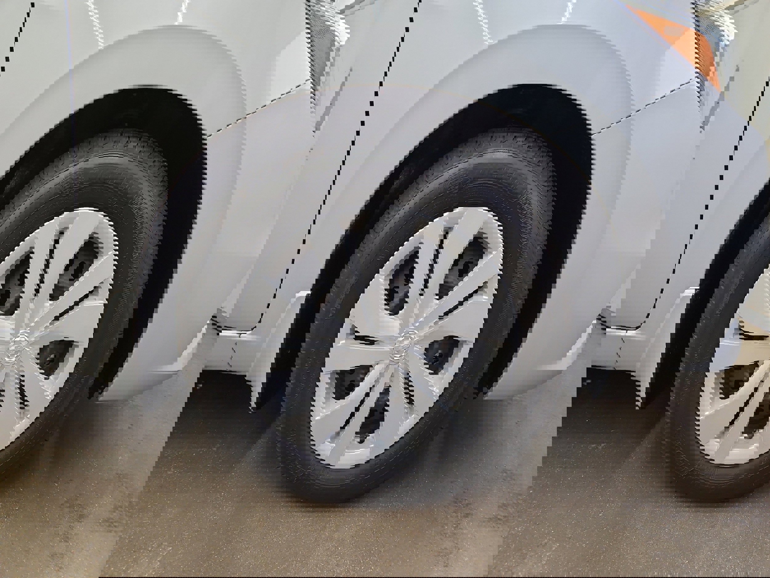 Used 2022 Nissan Versa S image 24