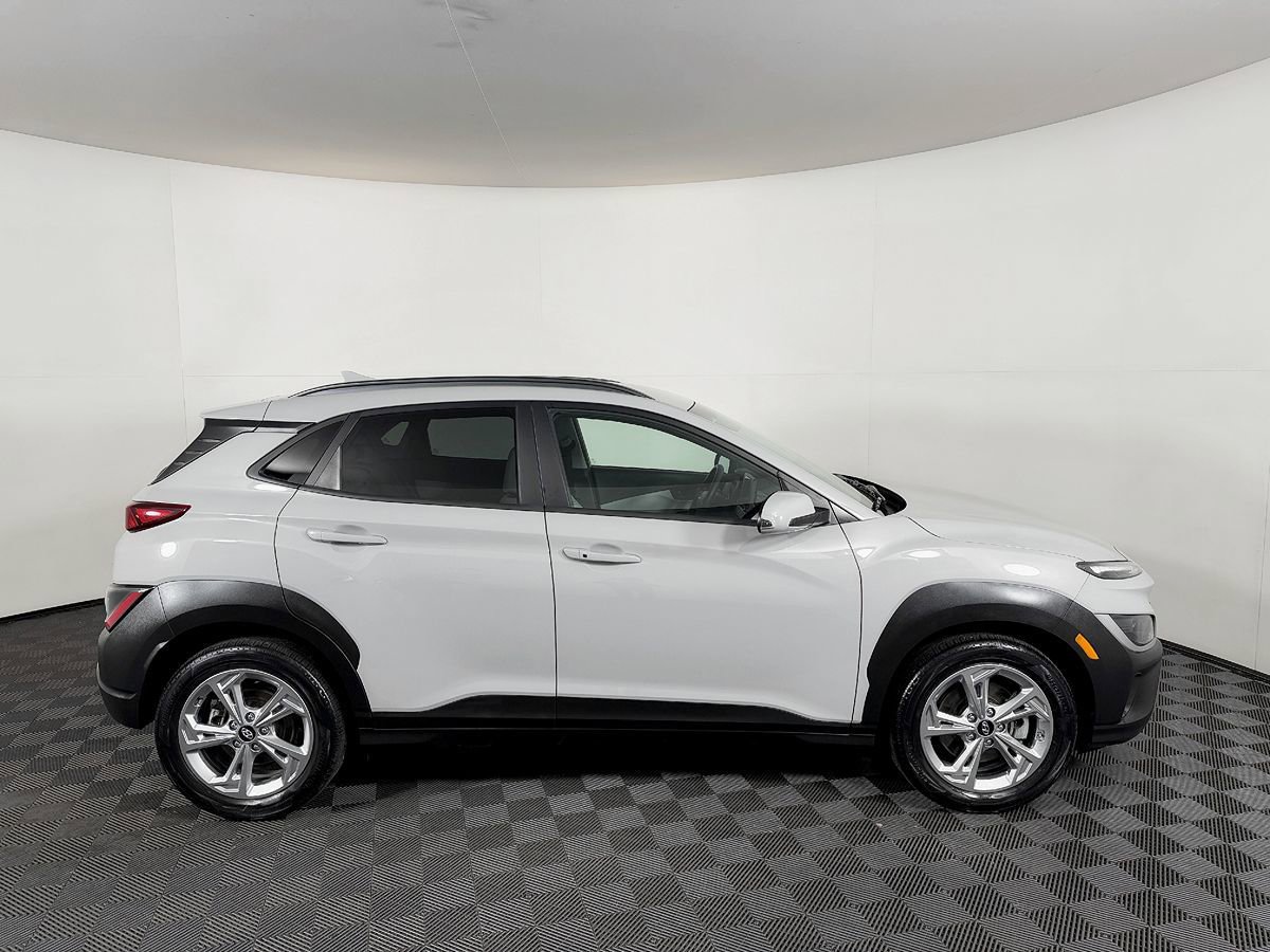 Used 2022 Hyundai Kona SEL AWD/4WD image 7