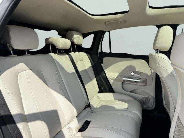 Used 2023 Mercedes-Benz GLA 250 w/ Premium Package image 43