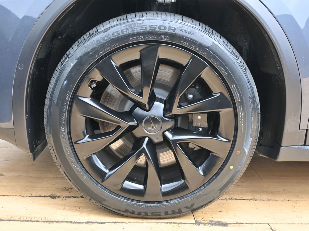 Used 2023 Tesla Model X image 10