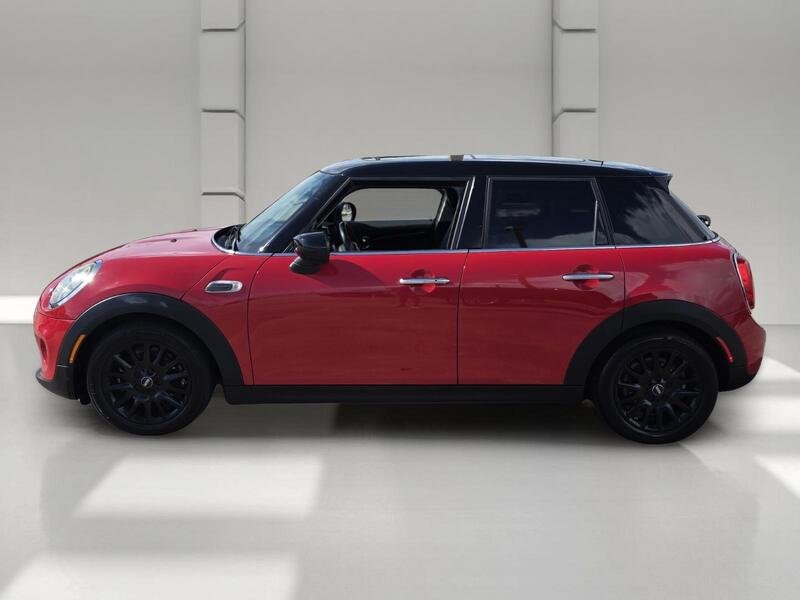 Used 2020 MINI Cooper 4-Door Hardtop FWD image 2