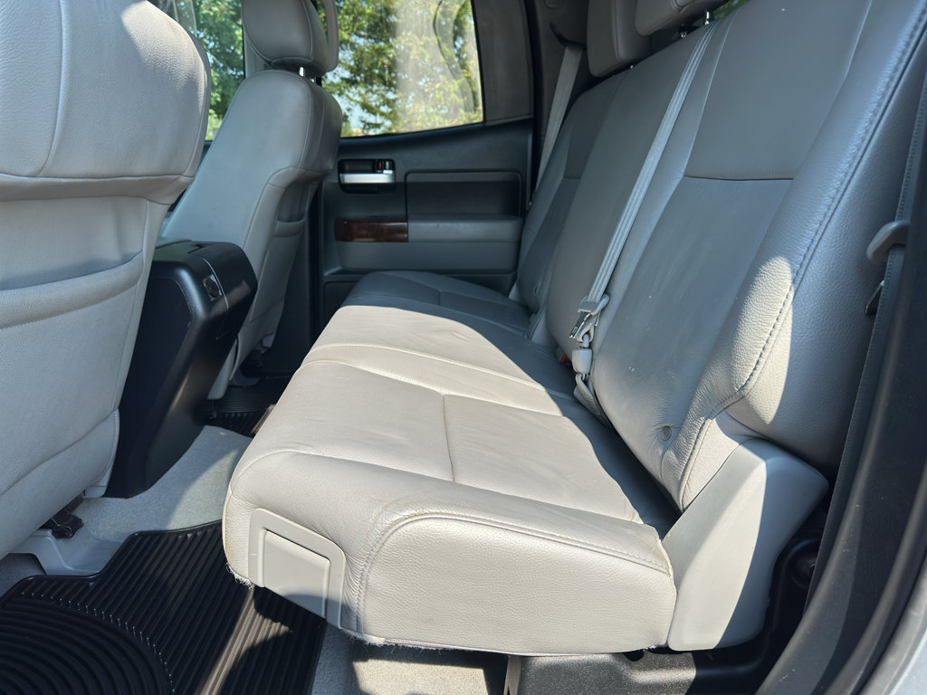 Used 2011 Toyota Tundra Limited w/ Memory Pkg AWD/4WD image 18