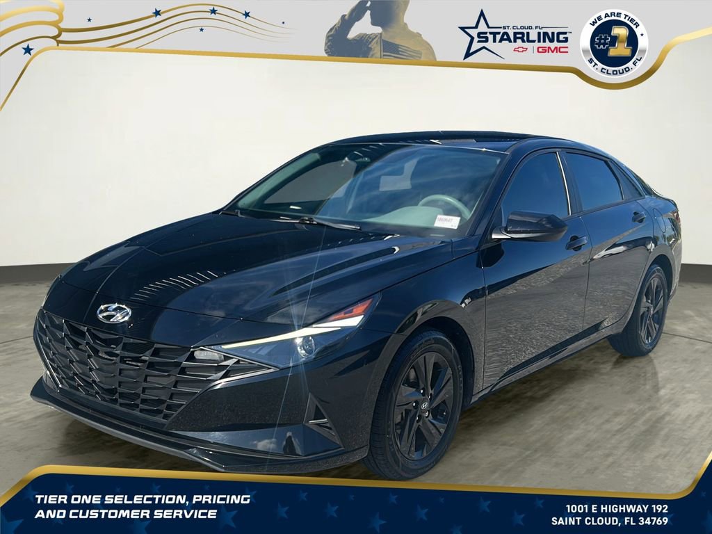 Used 2023 Hyundai Elantra SEL w/ Preferred Accessory Package