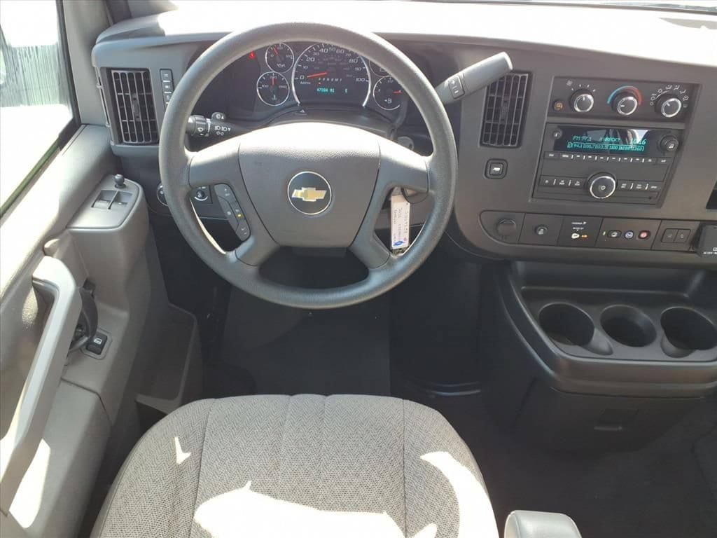 Used 2025 Chevrolet Express 3500 LT w/ LT Preferred Equipment Group RWD image 31
