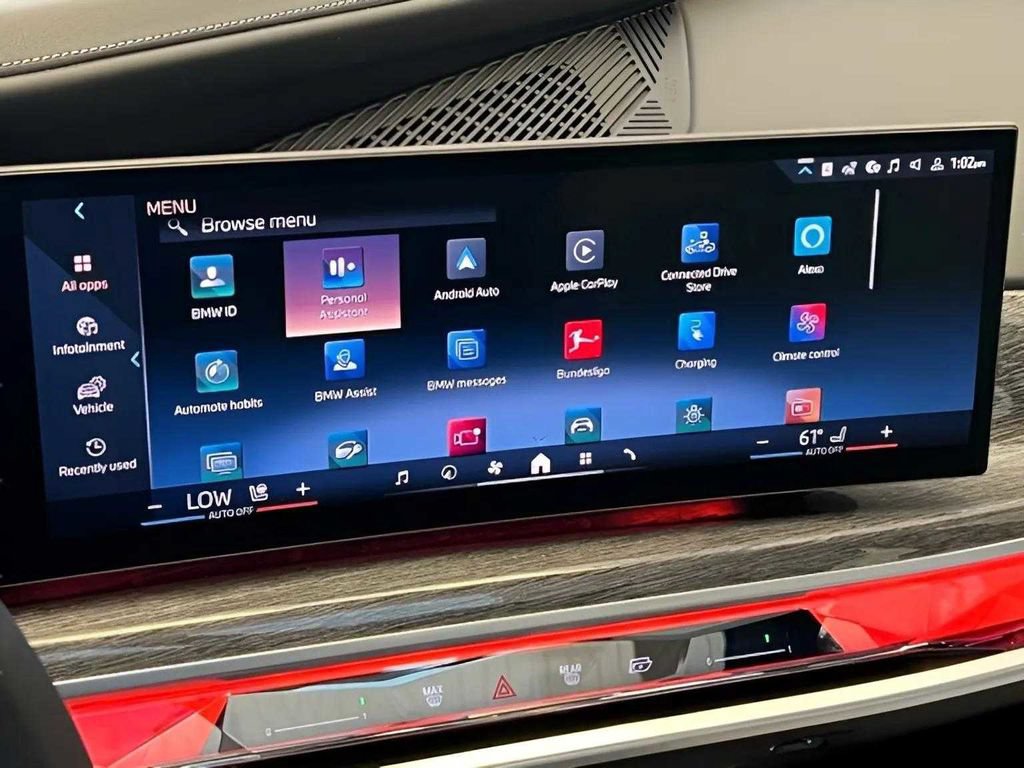 Used 2024 BMW i7 xDrive60 AWD/4WD image 22