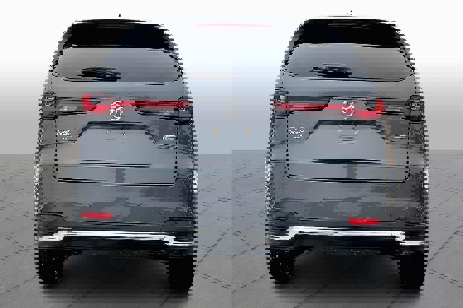 Used 2024 MAZDA CX-90 Plug-In Hybrid w/ Premium Pkg image 4