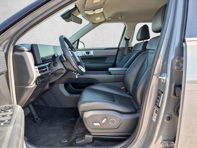 Used 2026 Hyundai Santa Fe SEL FWD image 12
