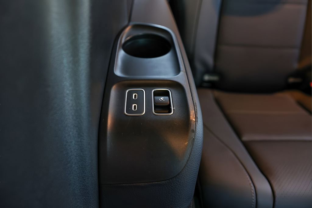 Used 2025 Mercedes-Benz GLS 450 4MATIC image 68