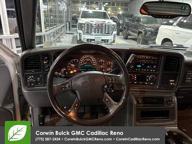 Used 2004 GMC Sierra 2500 SLT w/ Heavy-Duty Power Package AWD/4WD image 27