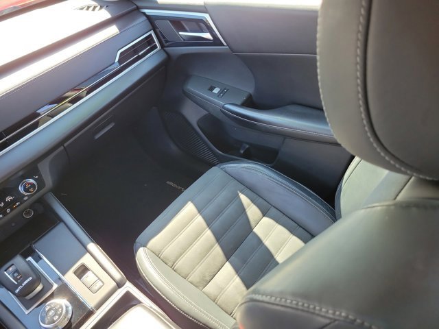 Used 2022 Mitsubishi Outlander SE image 4