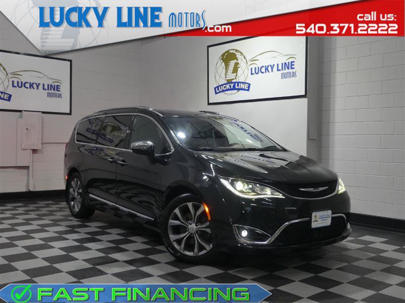 Used 2020 Chrysler Pacifica Limited w/ Tire & Wheel Group