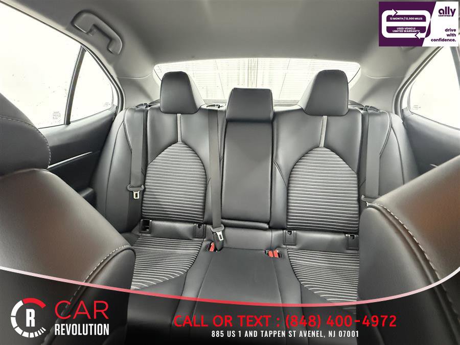 Used 2023 Toyota Camry SE AWD/4WD image 8