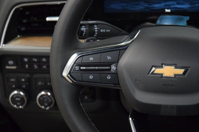 New 2026 Chevrolet Suburban High Country AWD/4WD image 38