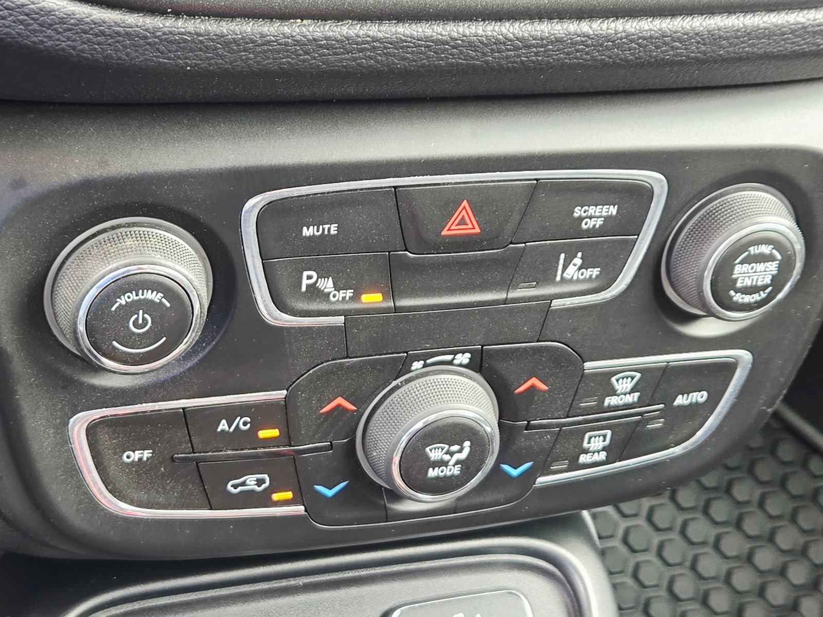 Used 2021 Jeep Compass Trailhawk image 16