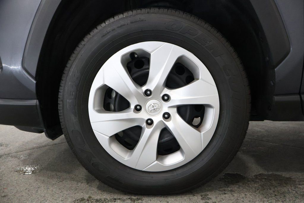 Used 2023 Toyota RAV4 LE image 5