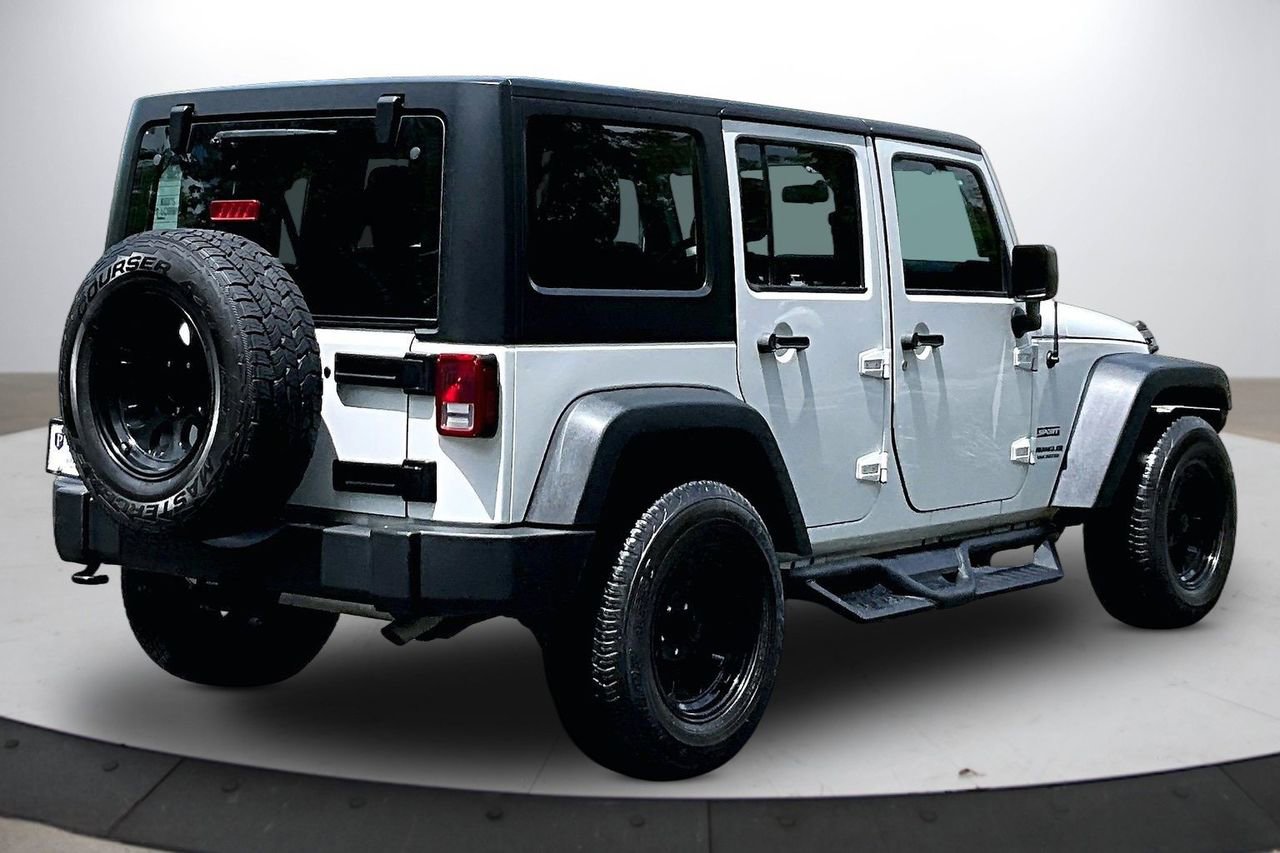Used 2016 Jeep Wrangler Unlimited Sport w/ Max Tow Package AWD/4WD image 9