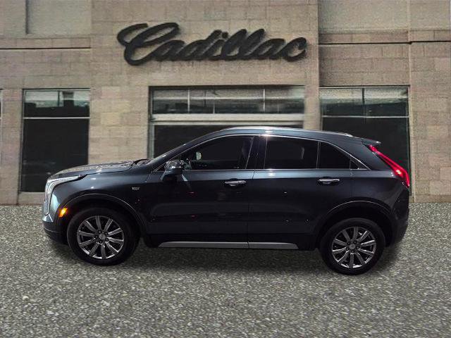 Used 2021 Cadillac XT4 Premium Luxury w/ Cold Weather Package image 2