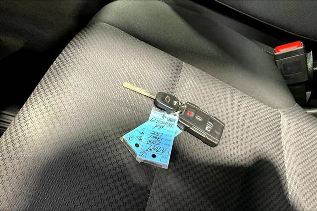Used 2018 Chevrolet Silverado 1500 LT AWD/4WD image 32