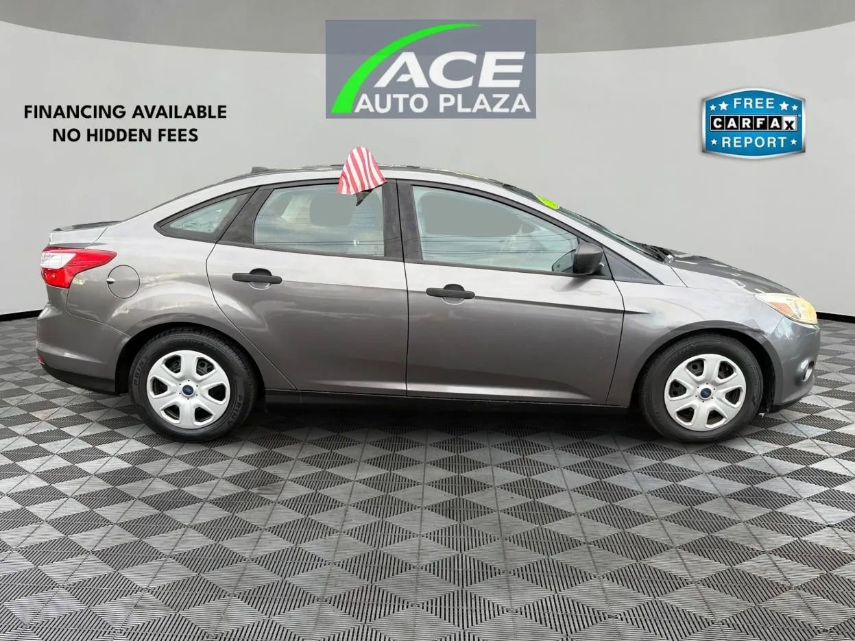 Used 2014 Ford Focus S image 4