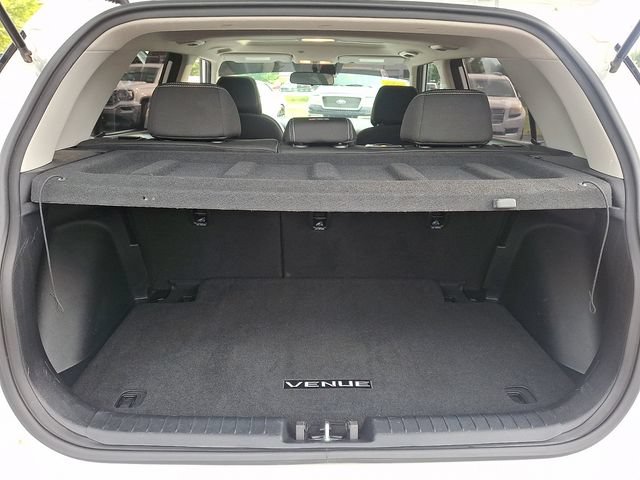 Used 2023 Hyundai Venue SEL FWD image 28
