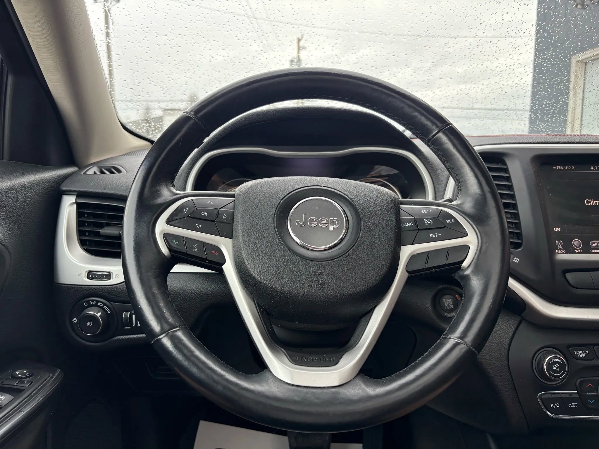 Used 2014 Jeep Cherokee Trailhawk w/ Comfort/Convenience Group image 19