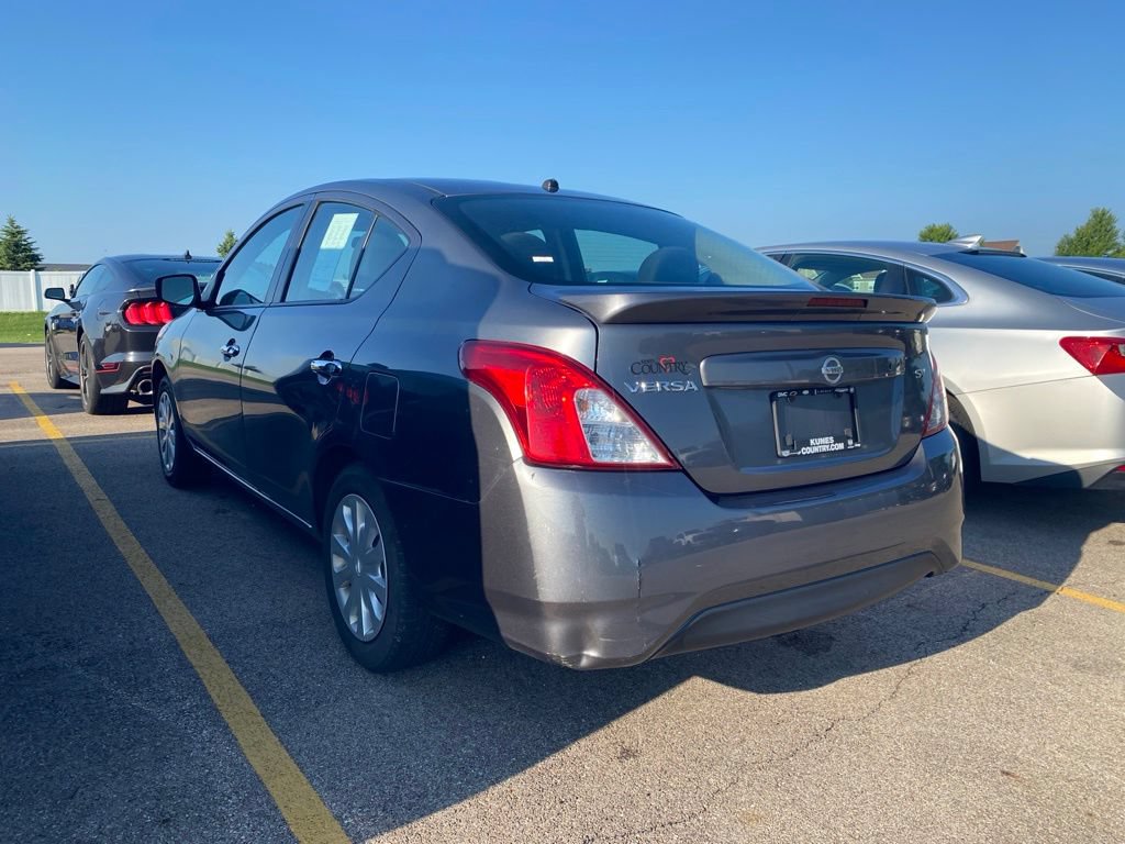 Used 2017 Nissan Versa SV FWD image 11