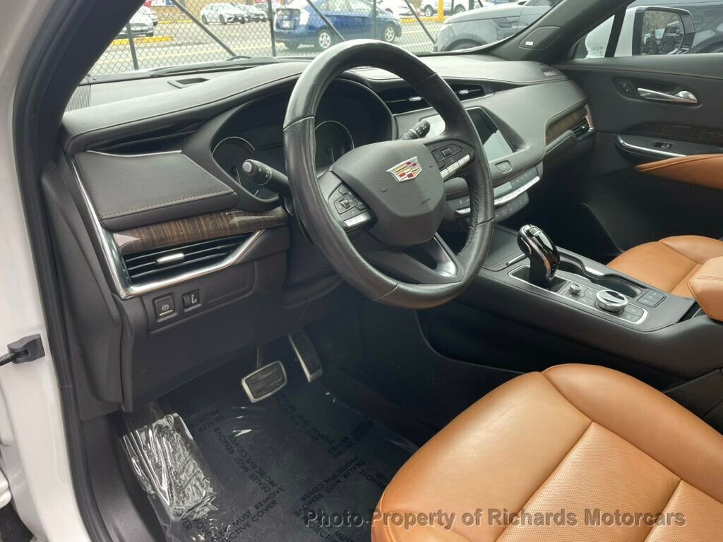 Used 2023 Cadillac XT4 Sport w/ LPO, Onyx Lite Package image 12