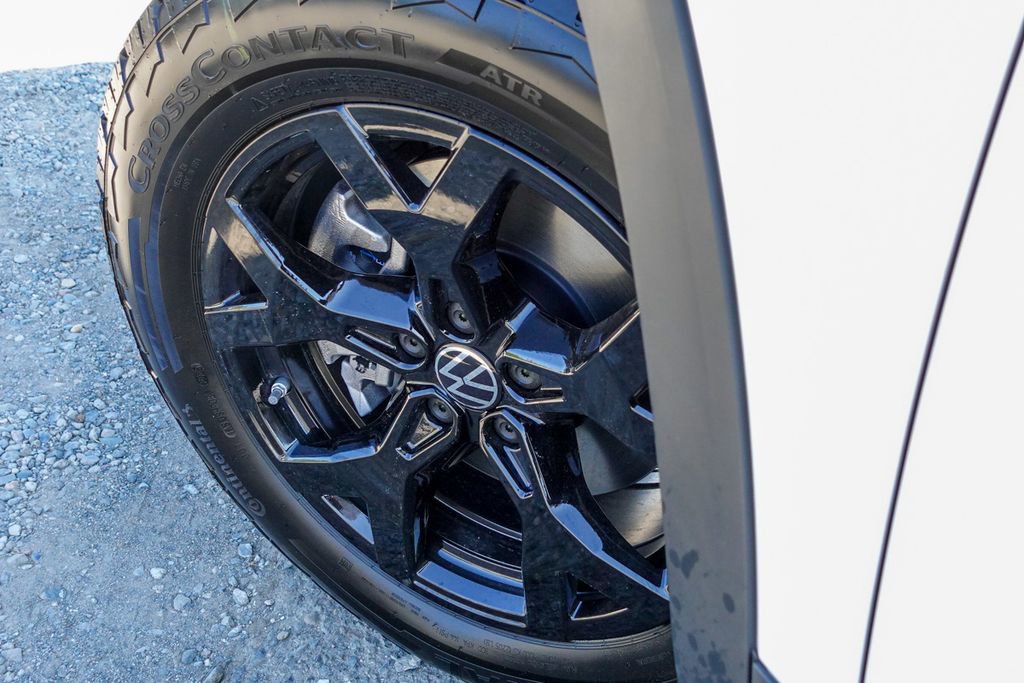 New 2026 Volkswagen Atlas Peak Edition image 11