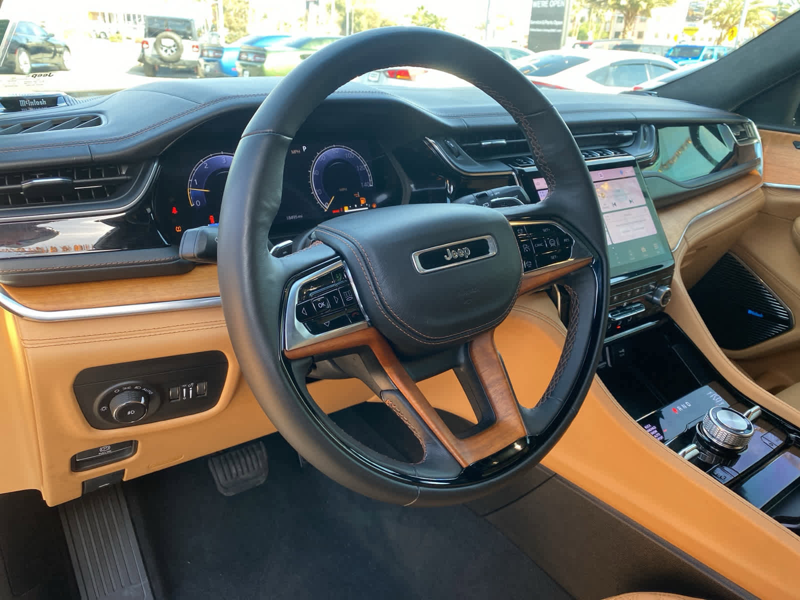 Used 2023 Jeep Grand Cherokee Summit image 14