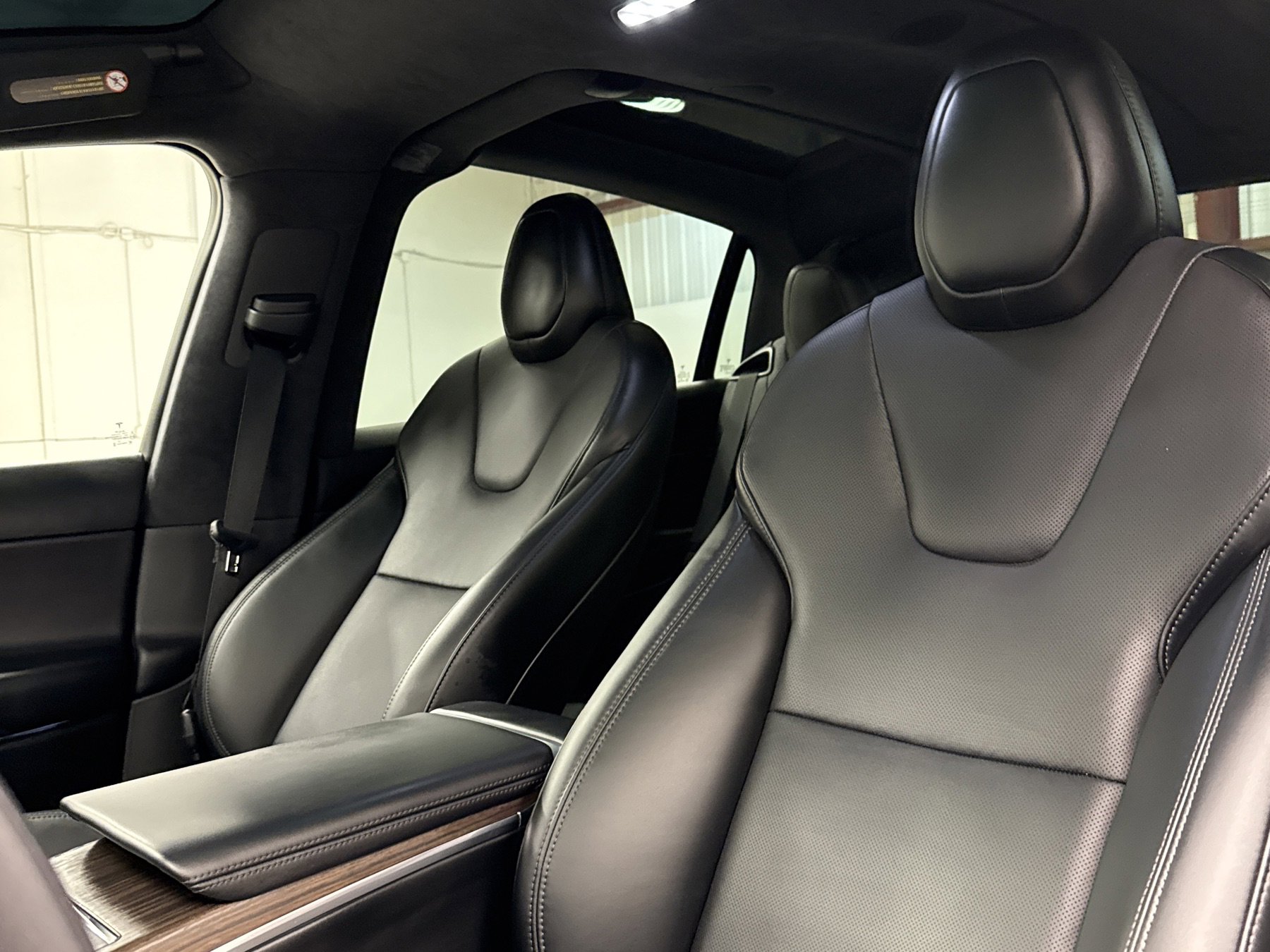 Used 2023 Tesla Model X image 5