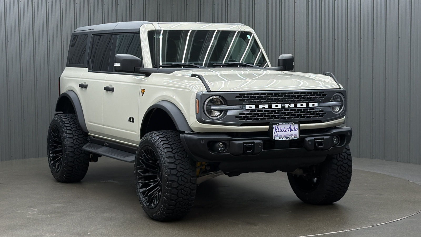 Used 2025 Ford Bronco Badlands AWD/4WD image 7