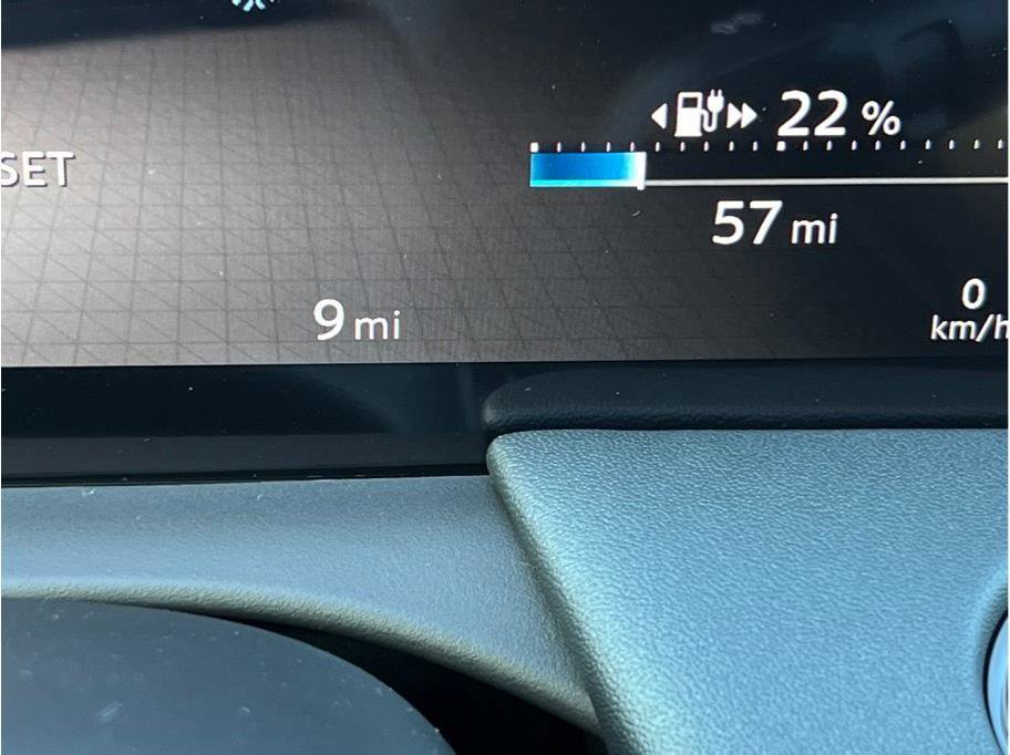 New 2026 Nissan Leaf w/ Floor Mat Package (S+) FWD image 20