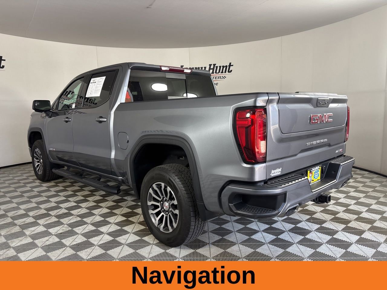 Used 2021 GMC Sierra 1500 AT4 w/ AT4 Preferred Package AWD/4WD image 8