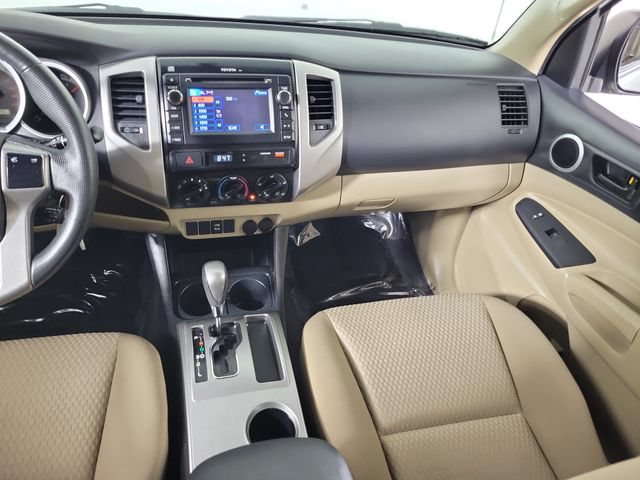 Used 2013 Toyota Tacoma PreRunner w/ SR5 Pkg RWD image 17