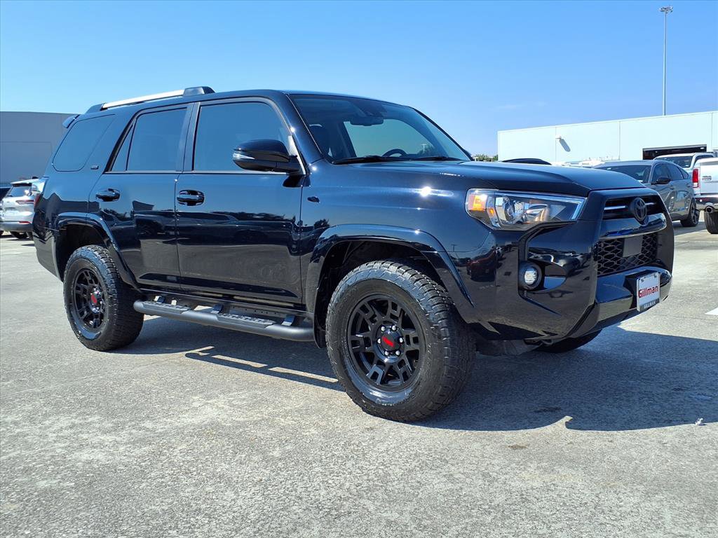 Used 2022 Toyota 4Runner SR5 Premium image 2
