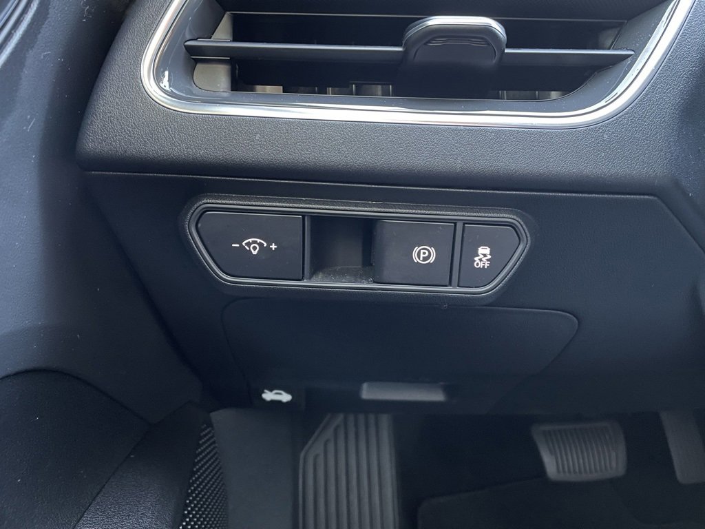 Used 2025 Kia K4 EX image 12