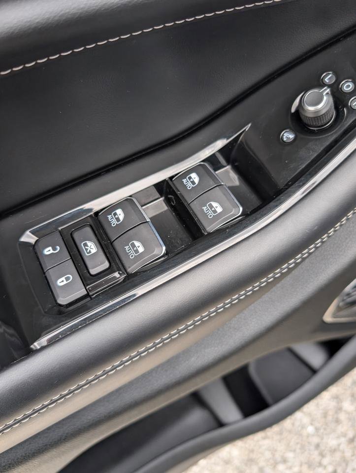 Used 2022 Jeep Grand Cherokee L Overland image 21