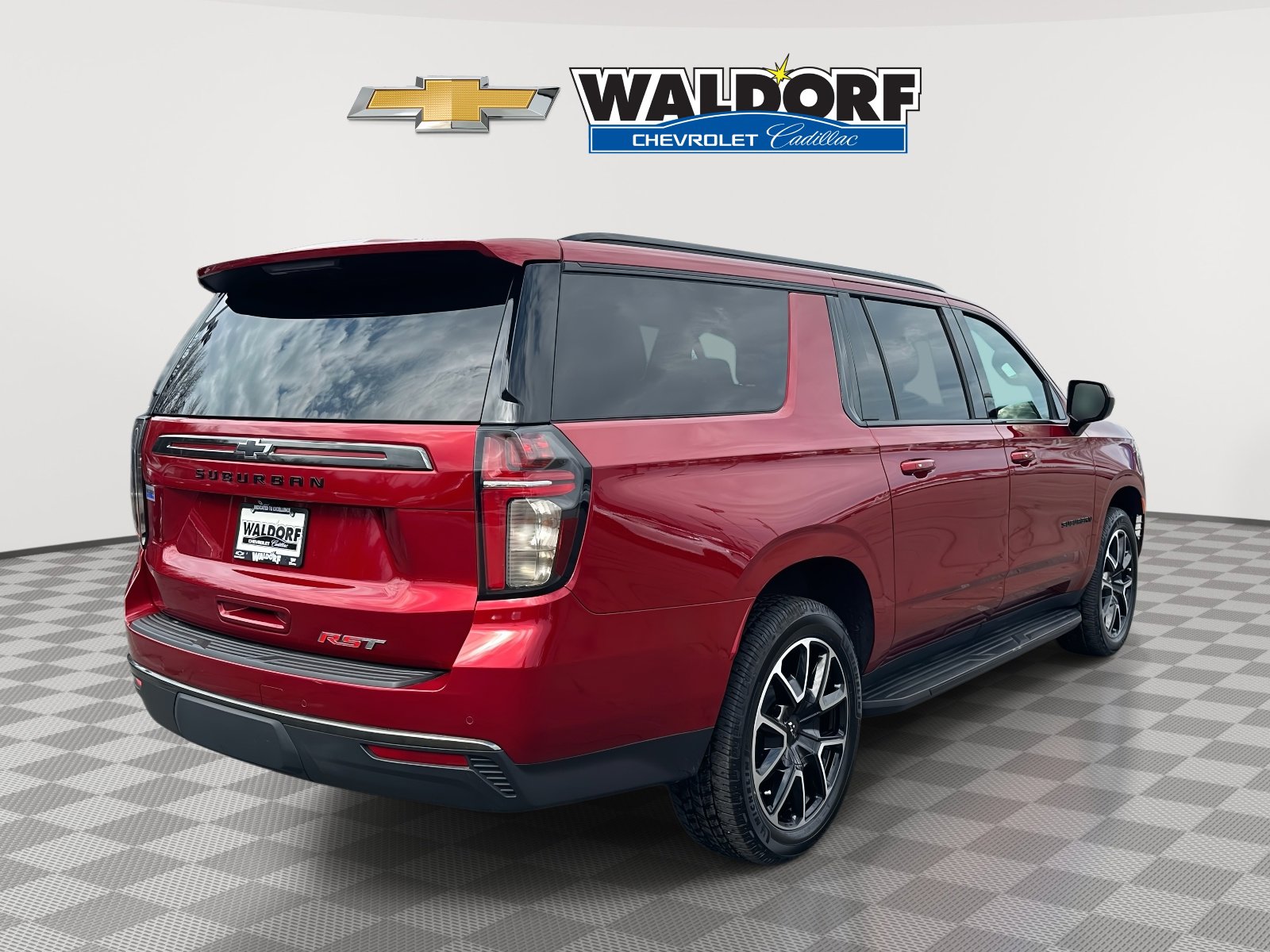 Used 2021 Chevrolet Suburban RST w/ Rear Media and Nav Package image 6