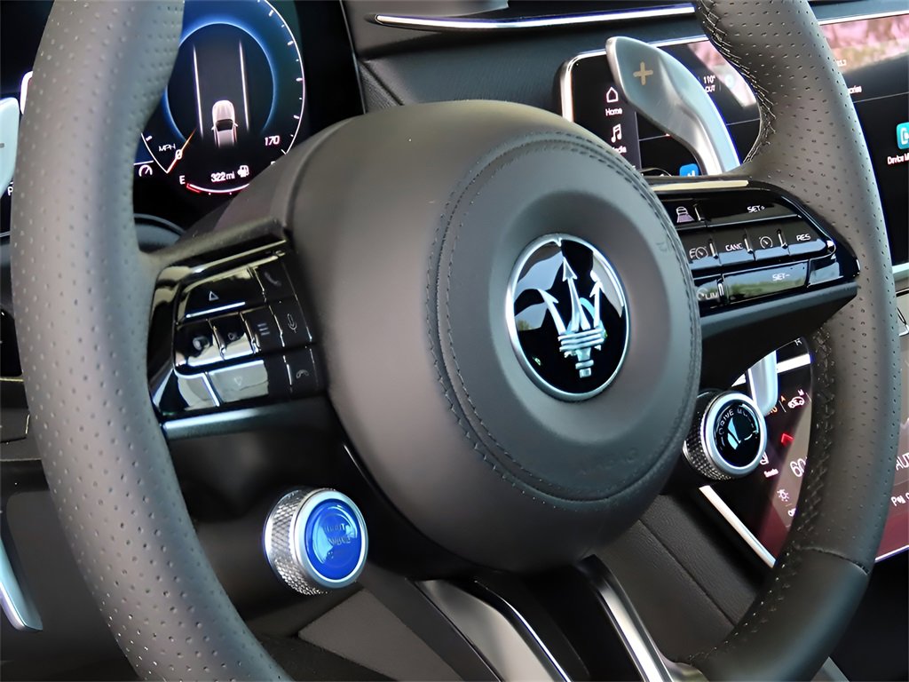 New 2024 Maserati Grecale GT image 30