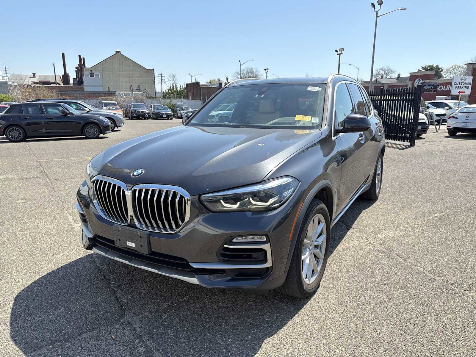 Used 2021 BMW X5 xDrive40i w/ Premium Package image 3