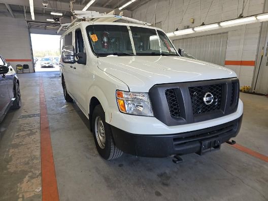Used 2018 Nissan NV 3500 S RWD image 2