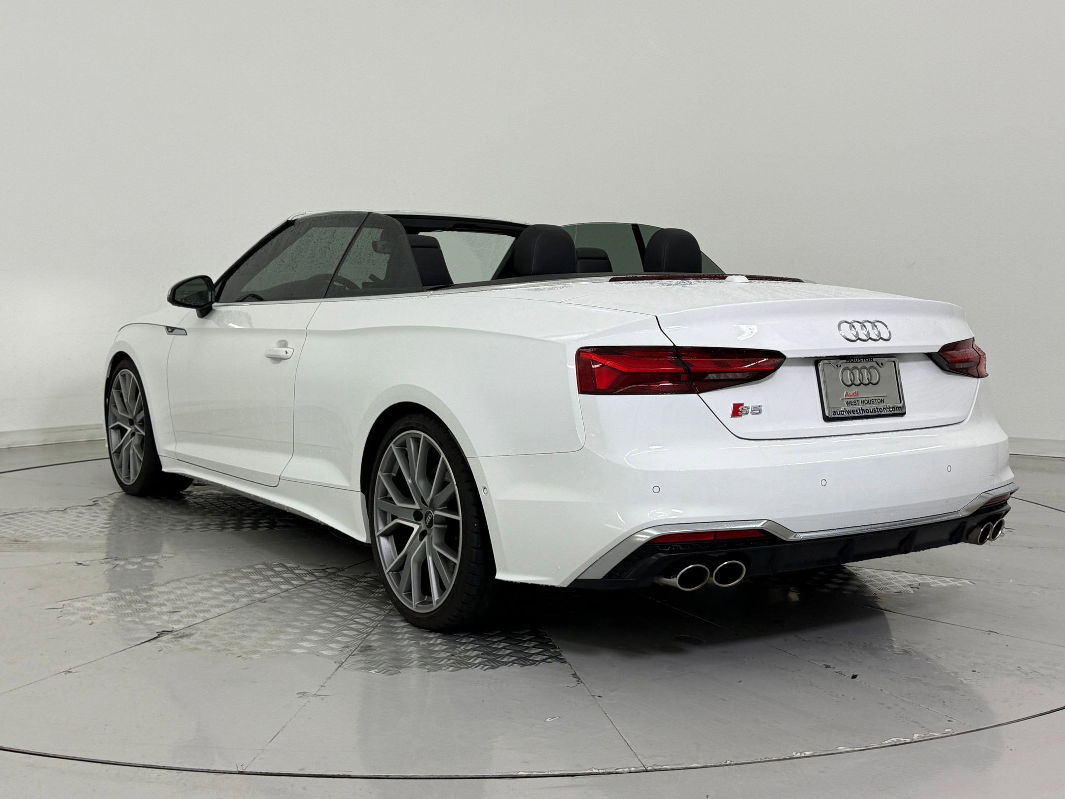 Used 2023 Audi S5 Prestige w/ Prestige Package image 3