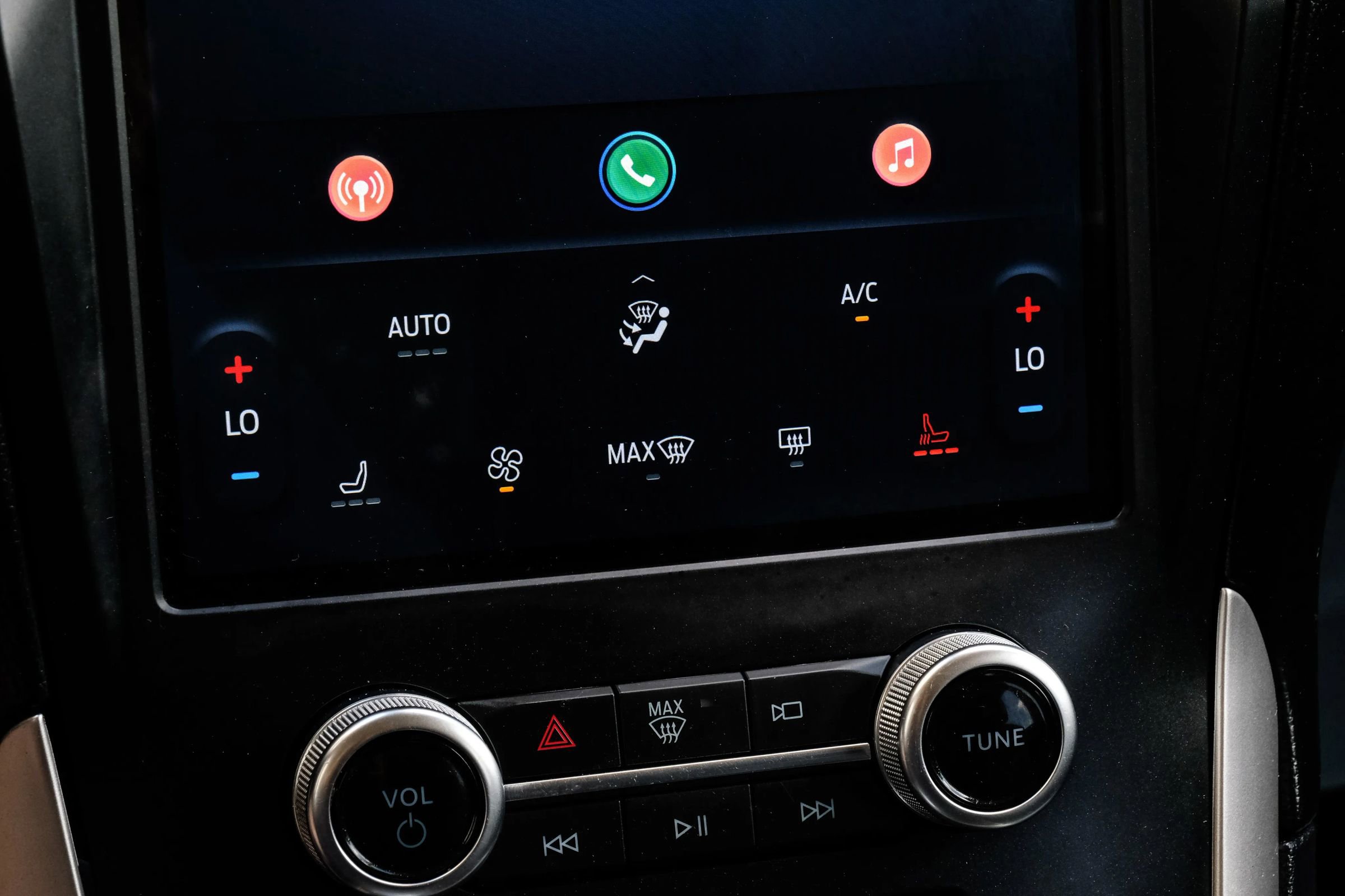 Used 2024 Ford Edge SEL image 40